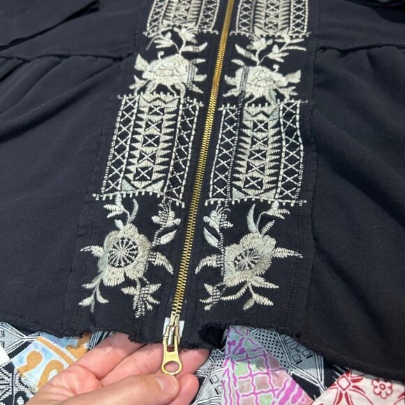 Johnny Was Floral Embroidered Jacket Full Zip Hooded Black Size Small - Picture 2 of 8